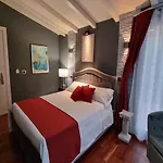 Pensjonat Vi Ja Janas Cagliari 4*