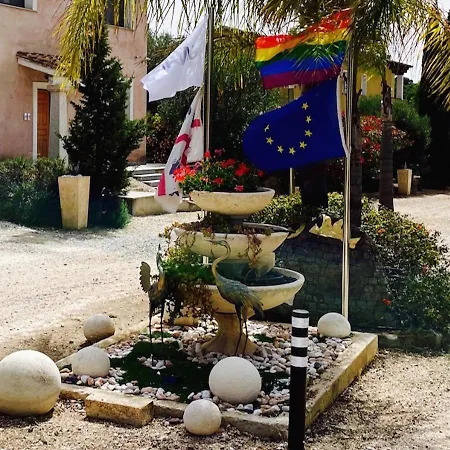 Vi Ja Janas Cagliari ゲストハウス Sestu